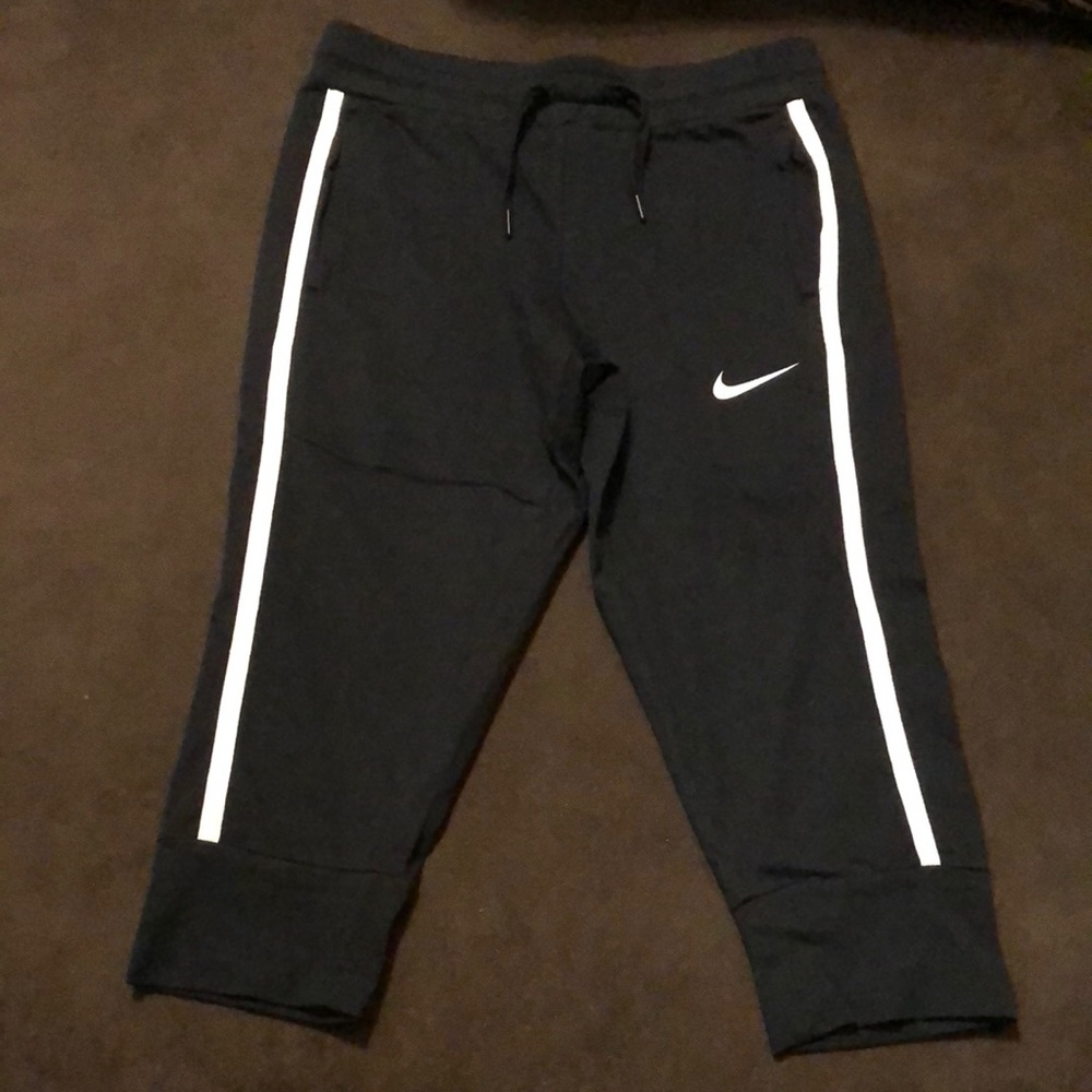 Nike Youth Capri Pants. Black/white. YS. NWOT
